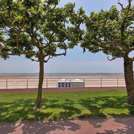 Hotel Mercure La Baule Majestic Bagian luar foto