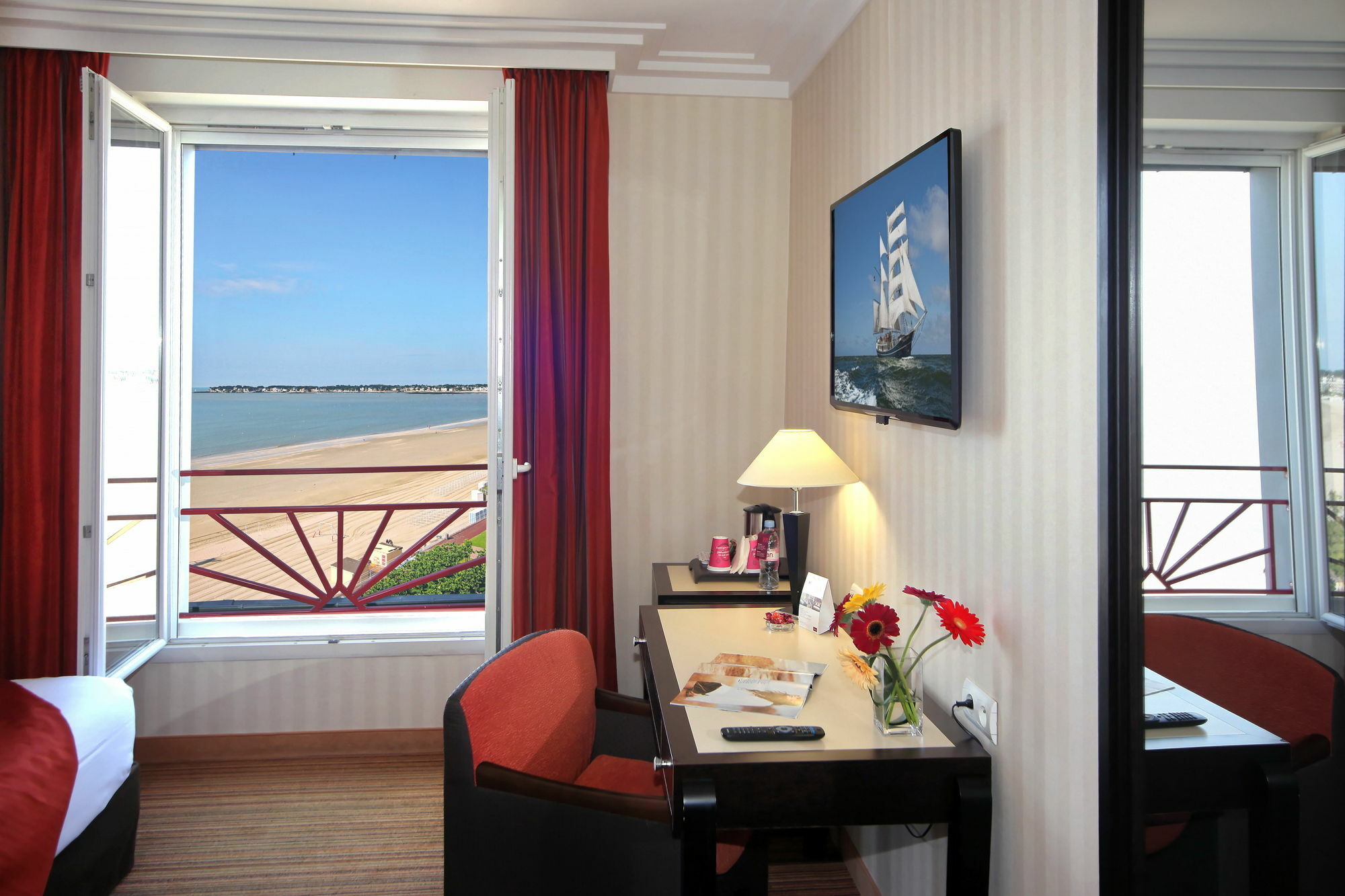 Hotel Mercure La Baule Majestic Bagian luar foto